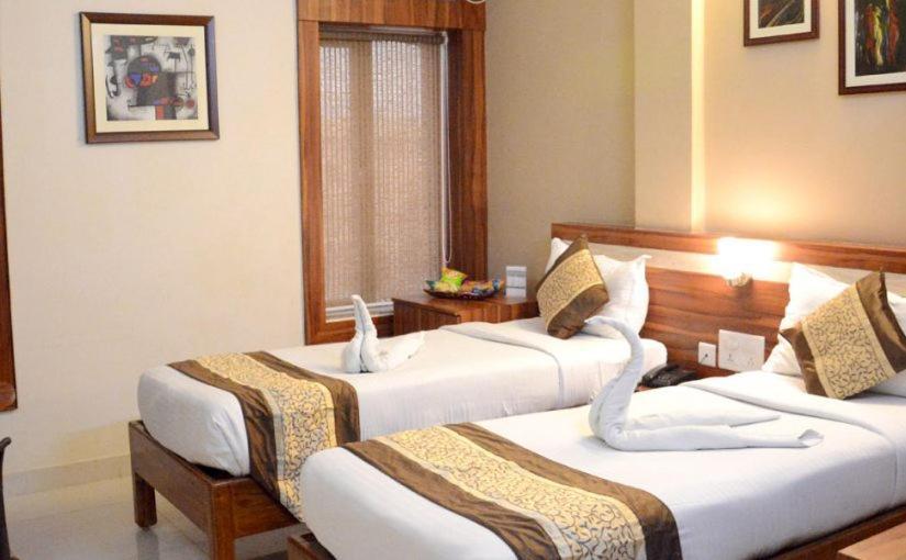 Hotel Eden Roc Bhubaneswar Bagian luar foto